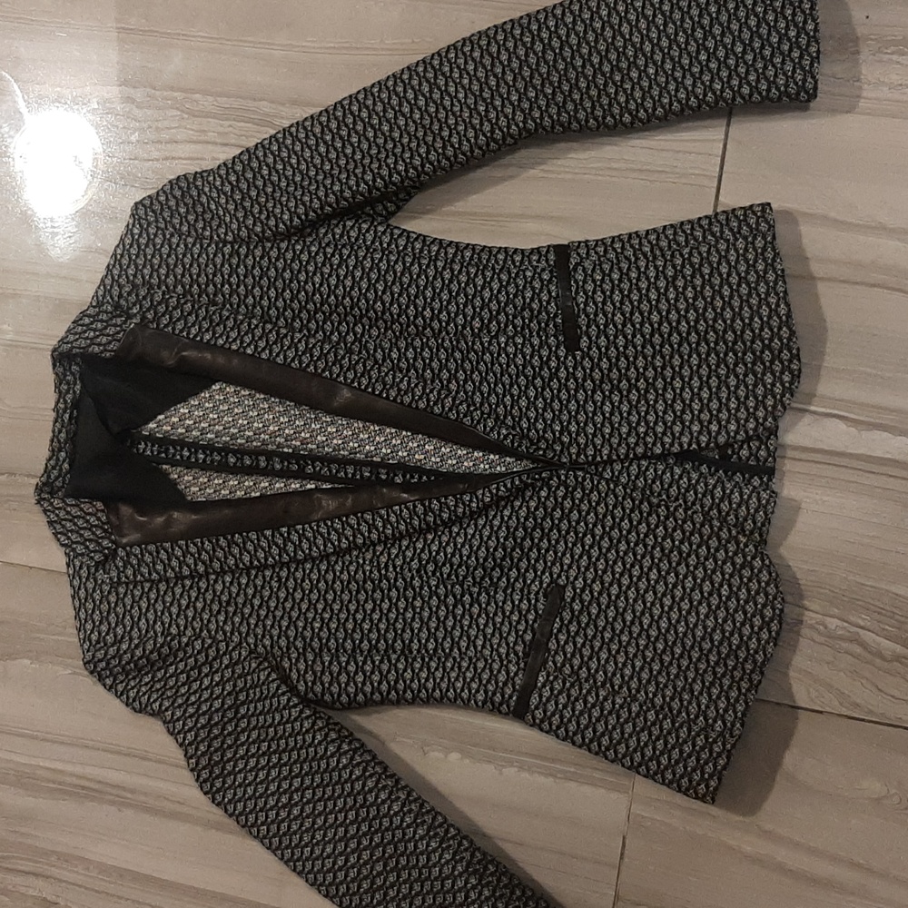 Rag and Bone black and white blazer with leather trim in size 0